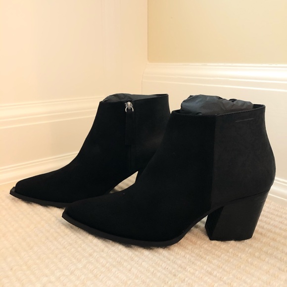 Intentionally Blank two tone black booties - Picture 3 of 6